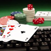  Bài poker là gì và luật chơi poker như thế nào?